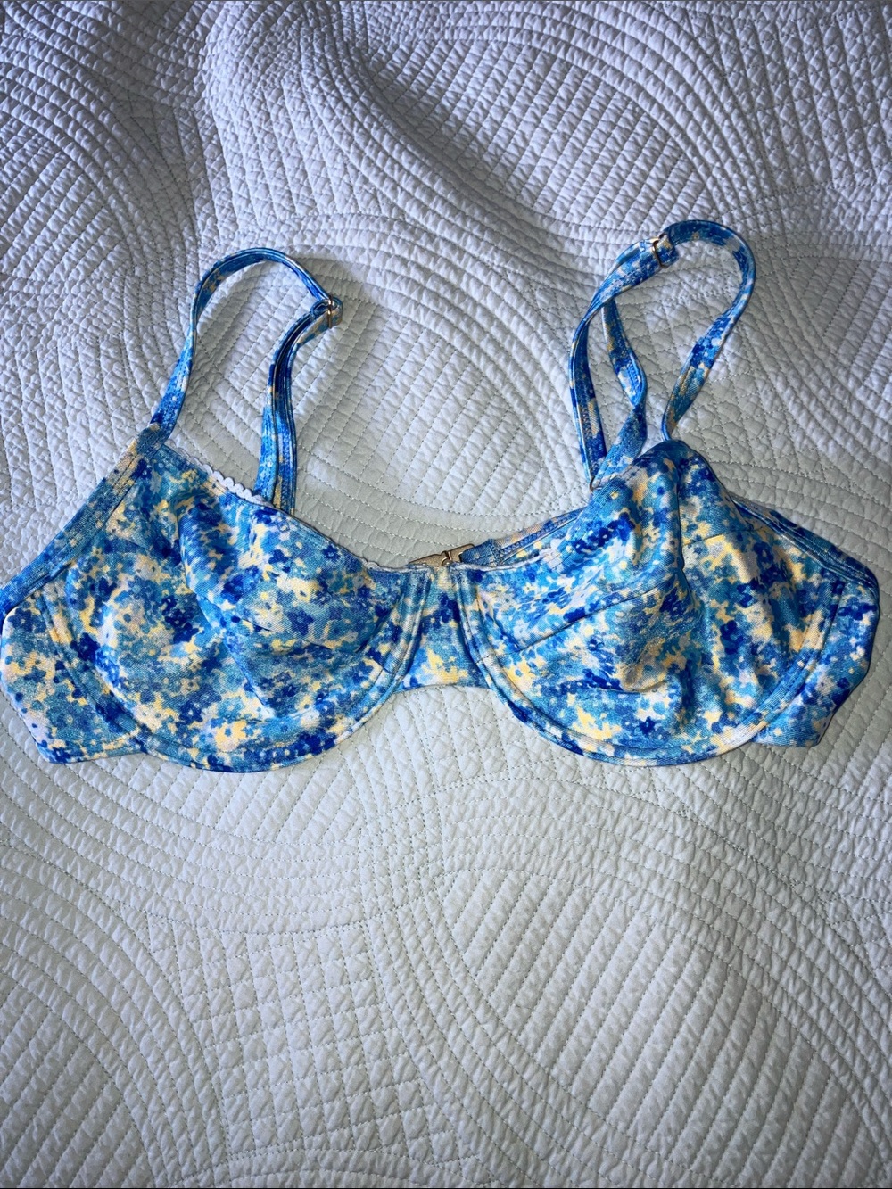 Kulani Kinis Blue floral top large swim